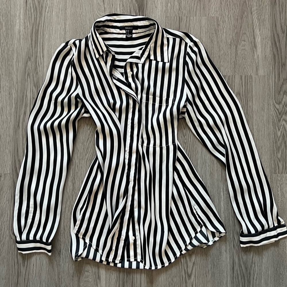 Strips buttoned down shirt